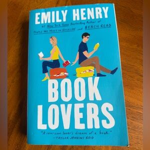 Book Lovers by Emily Henry Paperback